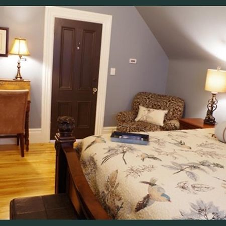 Quartermain House Bed & Breakfast Bed & Breakfast Fredericton Dış mekan fotoğraf